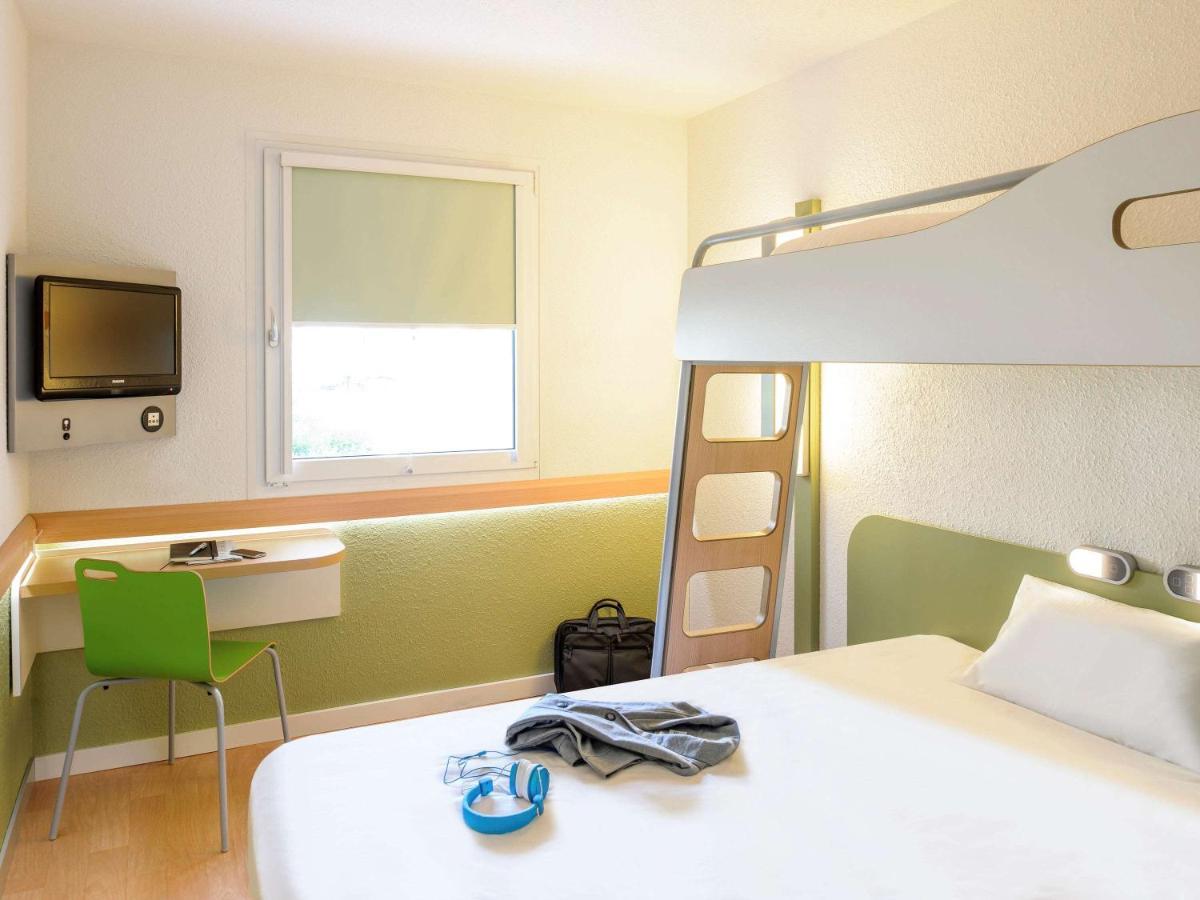 Ibis Budget Manosque Cadarache Exterior foto